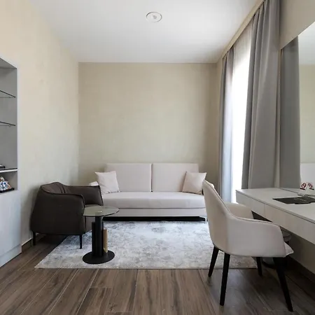 Plaza 4* Берат