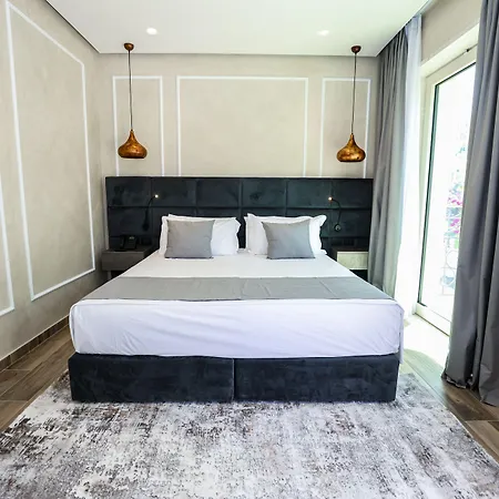Plaza 4* Берат