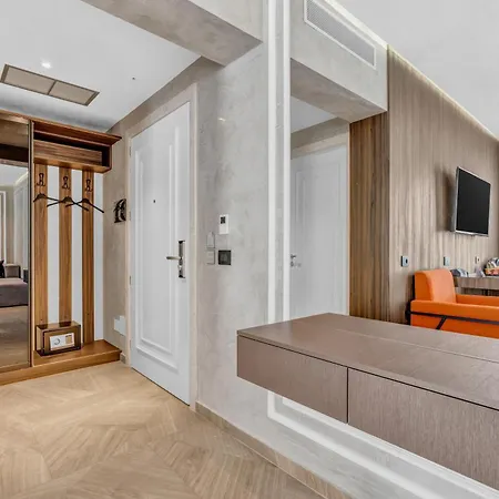 Plaza Hotel Berat