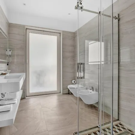 Plaza Szálloda Berat