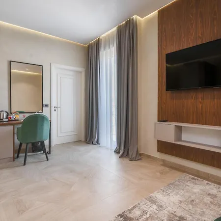 Plaza Hotel