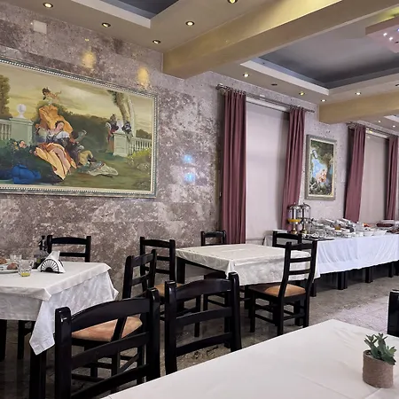 Plaza Hotel Berat